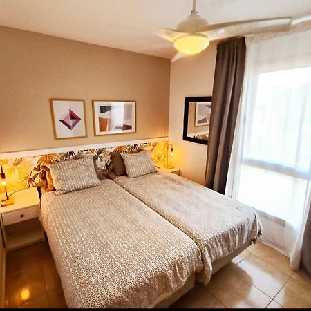 Modern House With 2 Bedrooms Near The Beach Castillo del Romeral Exteriör bild