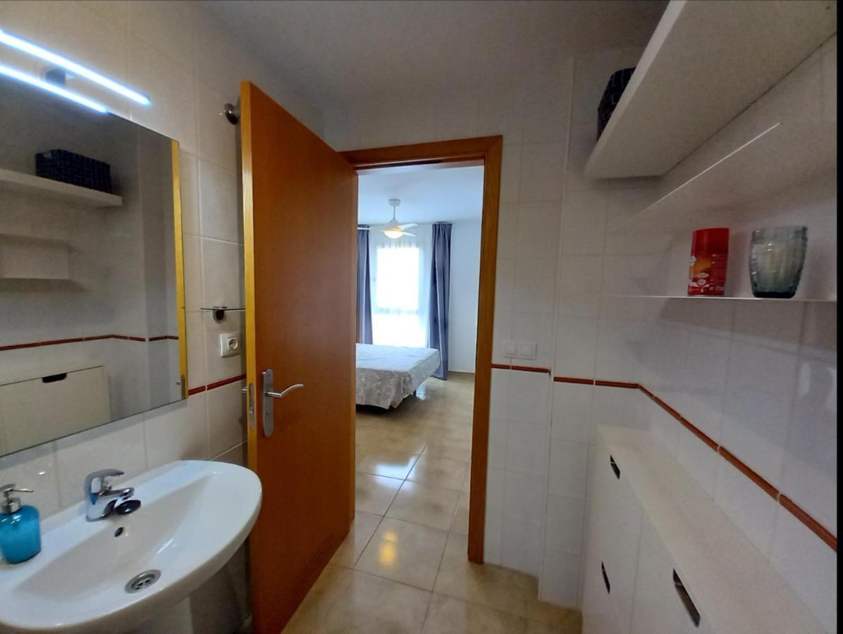 Modern House With 2 Bedrooms Near The Beach Castillo del Romeral Exteriör bild